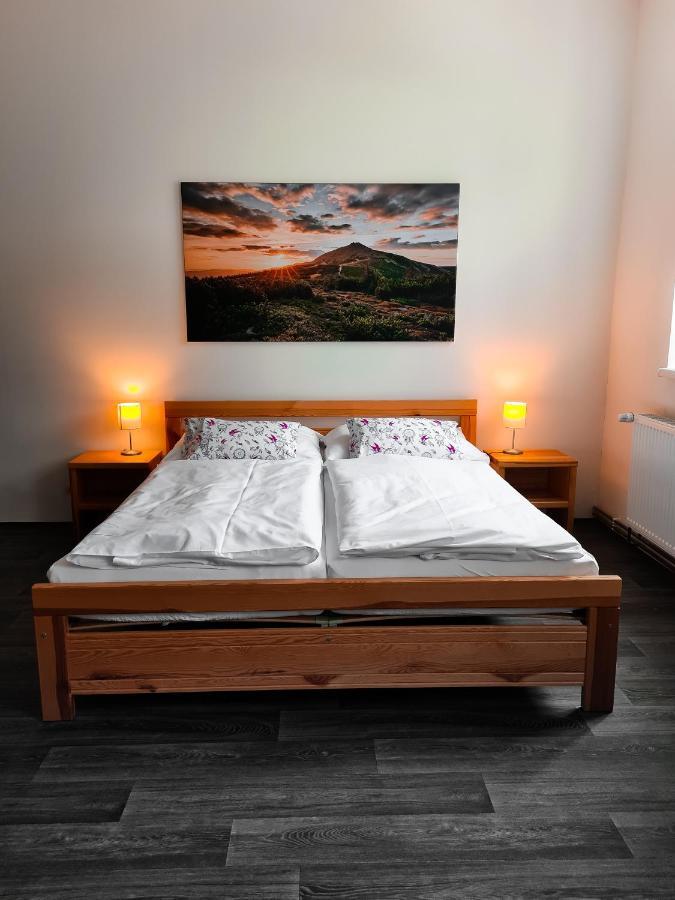 Apartmany U Maxiku ฮอร์นิมาร์ชอฟ ภายนอก รูปภาพ